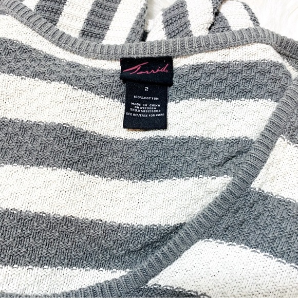 Torrid Womens Striped Gray and Cream Knit Short Sleeve Sweater Top - Picture 3 of 4